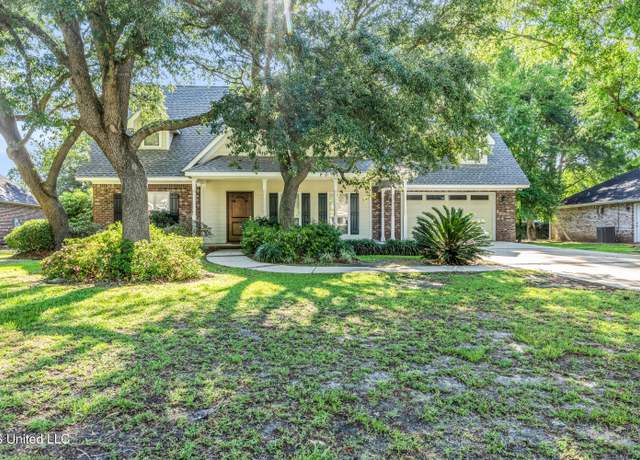 Property at 422 Cachemont Cv, Biloxi, MS 39531, 3 beds, 2 baths