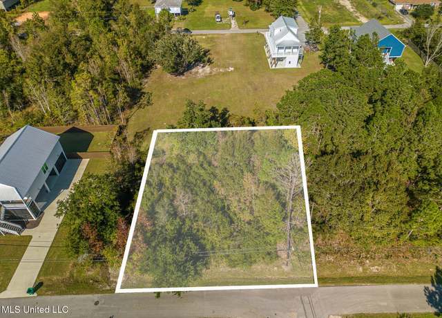 Property at 206 Piney Ridge Rd, Waveland, MS 39576
