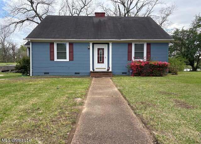 Property at 301 Hampton St, Indianola, MS 38751, 3 beds, 1 bath