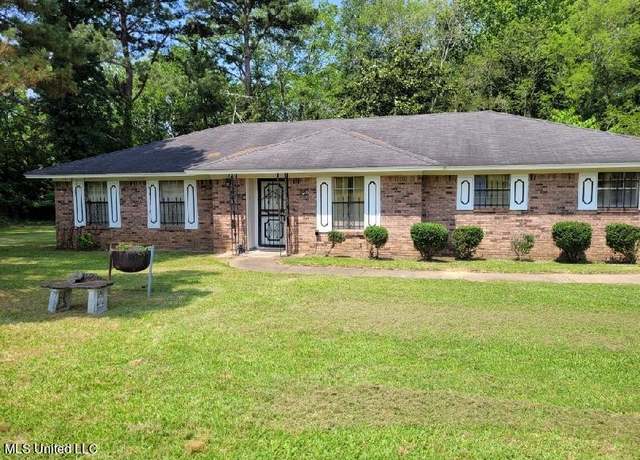 Property at 314 Trunnell Rd, Ridgeland, MS 39157, 4 beds, 3 baths