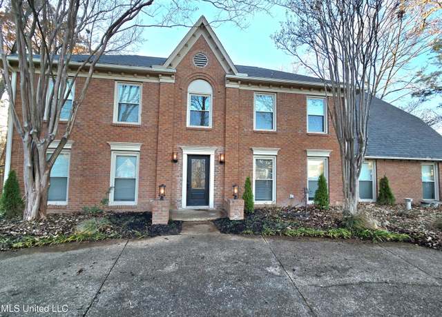 Property at 6875 Kings Row Dr, Southaven, MS 38671, 4 beds, 2.5 baths