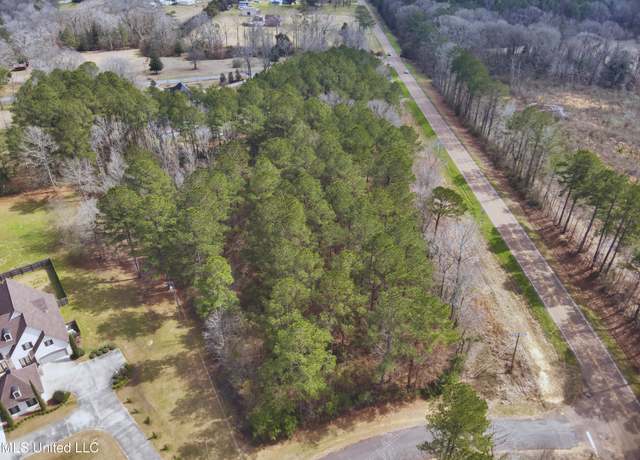 Property at Parker Dr, Summit, MS 39666