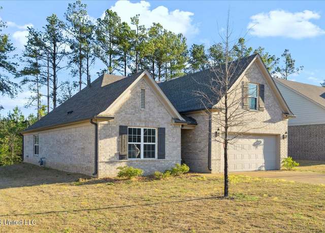 Property at 2616 Dela Dr, Southaven, MS 38672, 4 beds, 2 baths