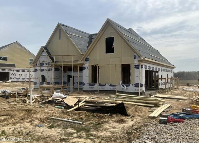 Property at 7552 Newbury Dr, Olive Branch, MS 38654, 5 beds, 3 baths