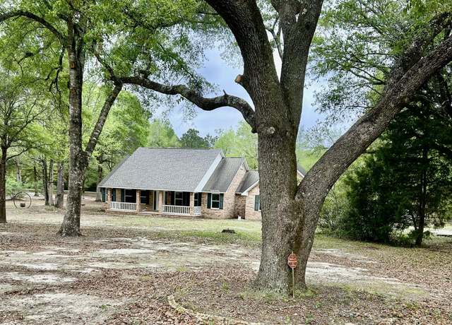 Property at 19201 Highway 613, Moss Point, MS 39562, 4 beds, 2.5 baths