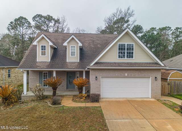 Property at 2209 Rue Beaux Chenes, Ocean Springs, MS 39564, 4 beds, 2.5 baths