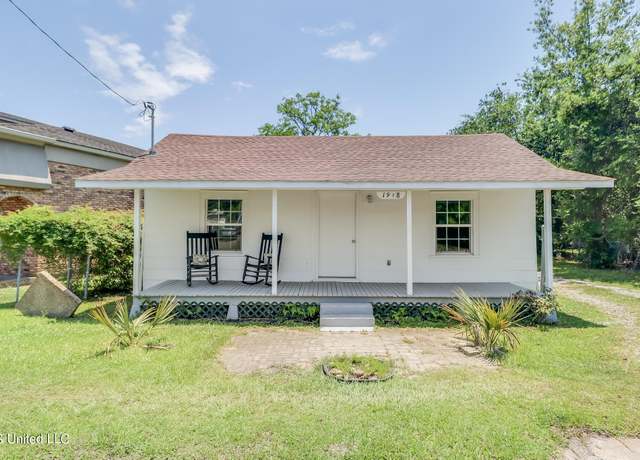 Property at 1918 Old Mobile Ave, Pascagoula, MS 39567, 1 bed, 1 bath