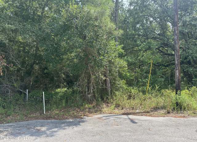 Property at 0 King Cir, Pass Christian, MS 39571