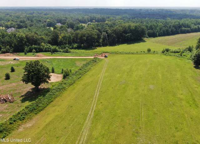 Property at 15001 Fairview Rd, Byhalia, MS 38611