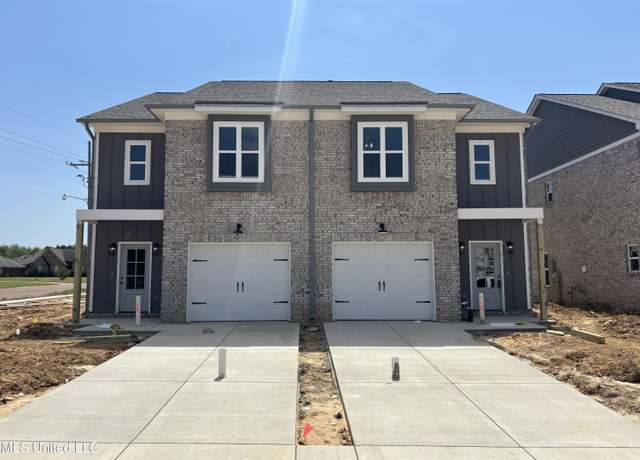 Property at 4367 W Ravenwood Park, Horn Lake, MS 38637, 3 beds, 2.5 baths
