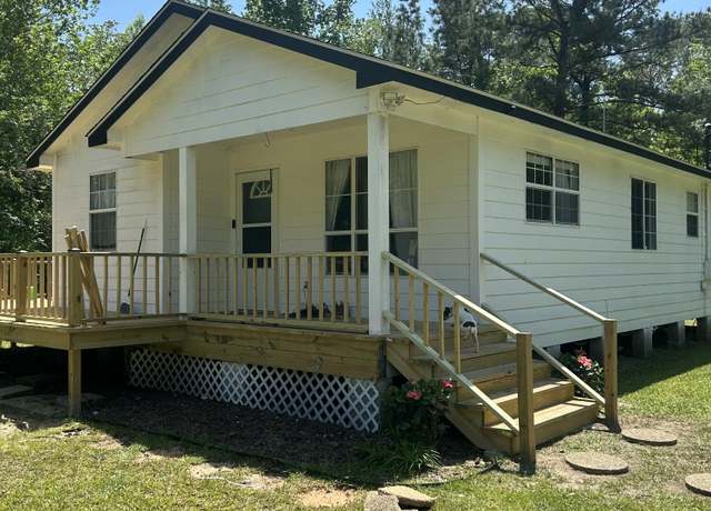 Property at 3400 Charlie Hudson Rd, Moss Point, MS 39562, 3 beds, 2 baths
