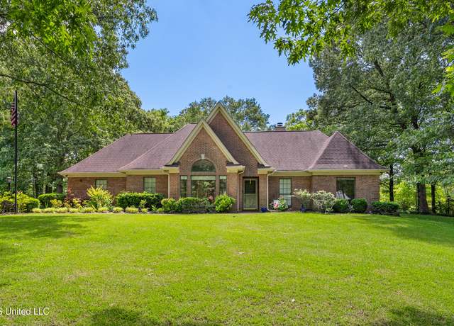 Property at 2141 Shannon Cv, Horn Lake, MS 38637, 3 beds, 2 baths