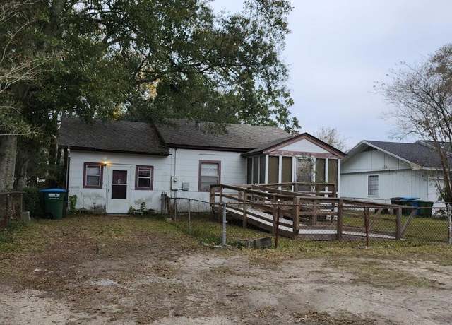 Property at 2403 9th St, Pascagoula, MS 39567, 2 beds, 1 bath