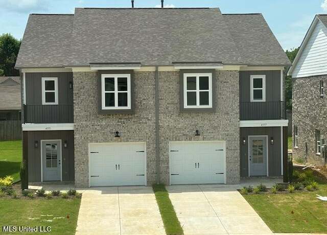 Property at 4377 W Ravenwood Park, Horn Lake, MS 38637, 3 beds, 2.5 baths