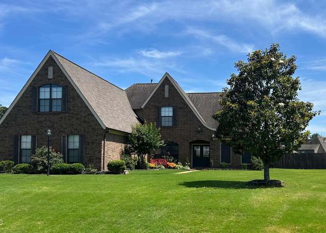 Property at 14291 Buttercup Dr, Olive Branch, MS 38654, 5 beds, 3 baths