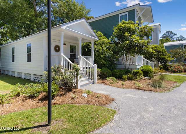 Property at 2207 Government St #22, Ocean Springs, MS 39564, 1 bed, 1 bath