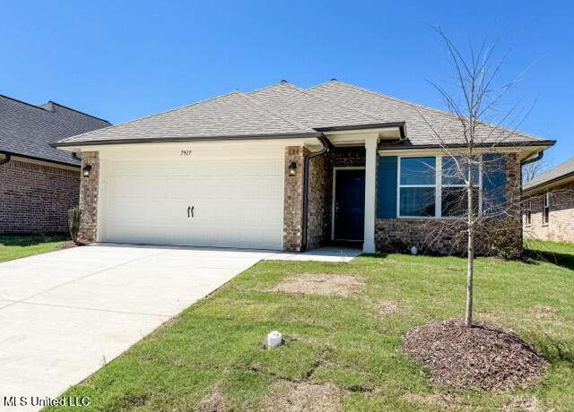 Property at 7917 Gardendale Dr, Olive Branch, MS 38654, 3 beds, 2 baths