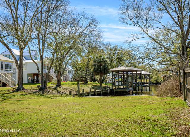 Property at 715 St Mary St, Pascagoula, MS 39581