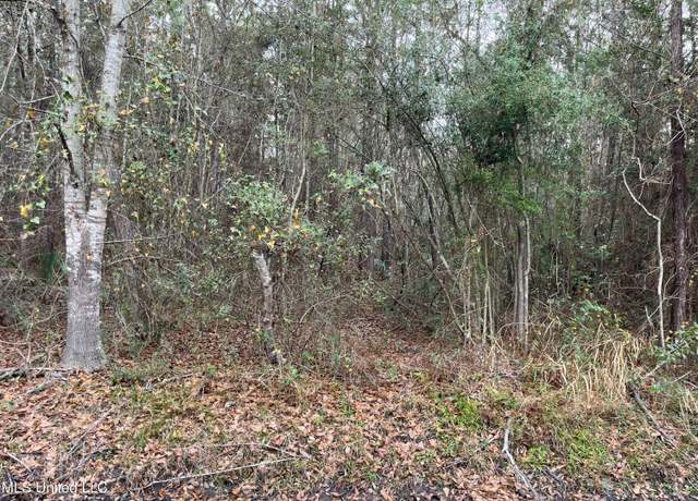 Property at 8th St, Bay Saint Louis, MS 39520