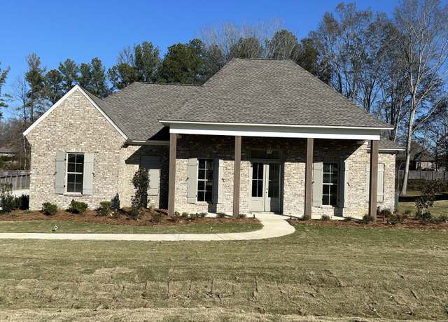Property at 302 Lois Ct, Madison, MS 39110, 4 beds, 3 baths