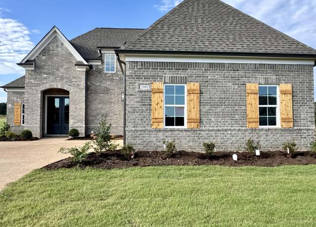 Property at 798 Wells Dr, Hernando, MS 38632, 4 beds, 2.5 baths