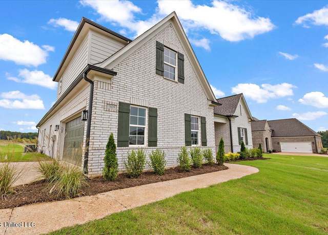 Property at 626 Wells Dr, Hernando, MS 38632, 4 beds, 3 baths