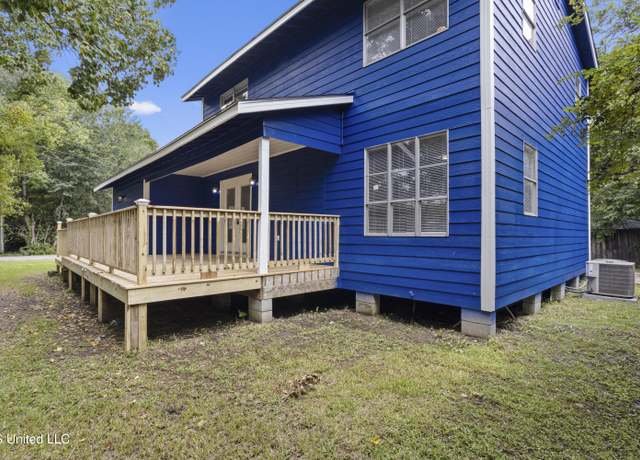 Property at 4128 Idywood Ave, Moss Point, MS 39562, 3 beds, 2.5 baths
