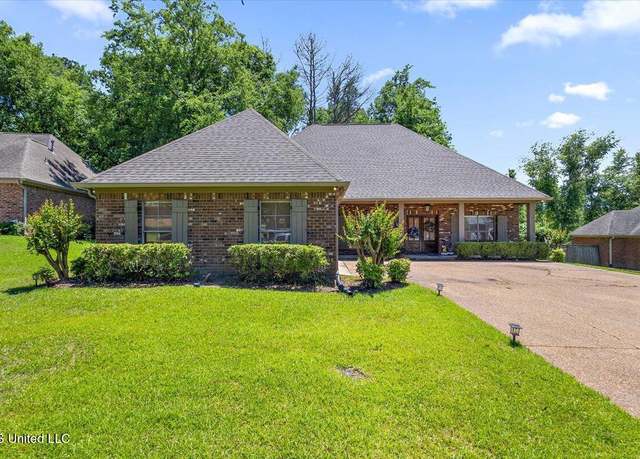 Property at 122 Weldon Dr, Madison, MS 39110, 4 beds, 3 baths