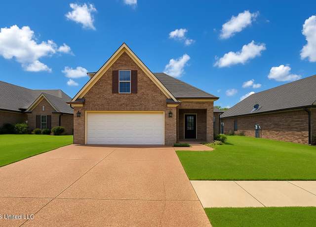 Property at 1177 Chestnut Dr, Southaven, MS 38671, 4 beds, 2 baths