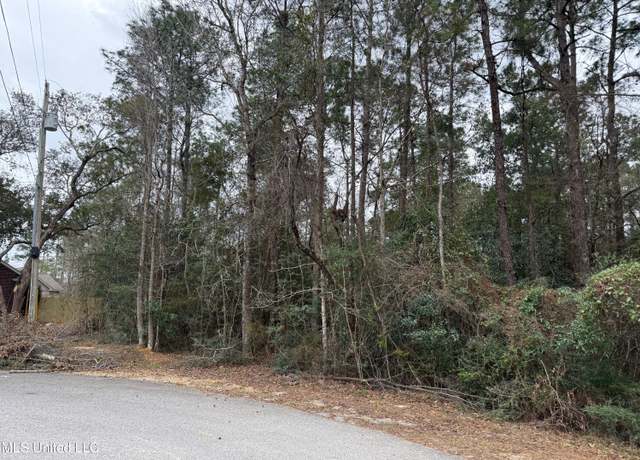 Property at 9522 Lono Pl, Diamondhead, MS 39525