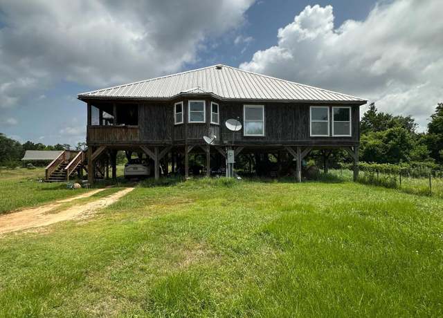 Property at 4360 Thirty Fifth St, Bay Saint Louis, MS 39520, 2 beds, 2 baths