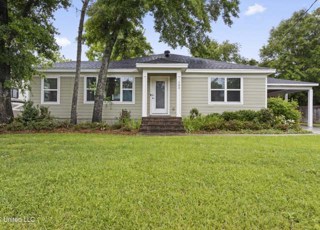Property at 102 S Island View Ave, Long Beach, MS 39560, 3 beds, 2 baths