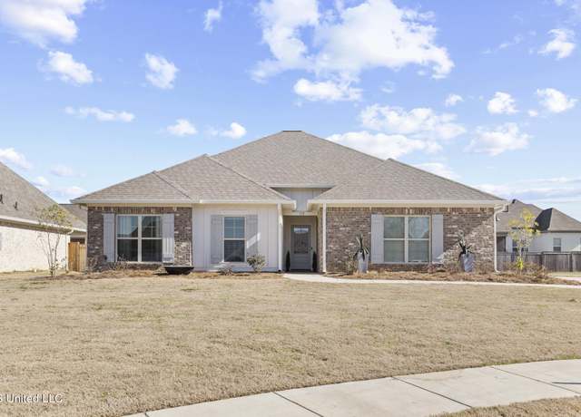 Property at 112 Sweetbriar Dr, Canton, MS 39046, 3 beds, 2 baths