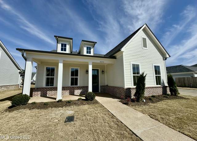 Property at 6640 Montclair Ave, Southaven, MS 38672, 3 beds, 3 baths