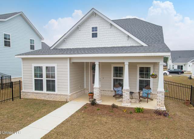 Property at 104 Everly Cir, Ocean Springs, MS 39564, 3 beds, 3 baths