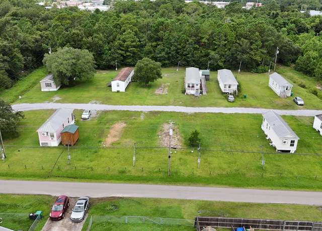 Property at 2319 Henderson St, Waveland, MS 39576