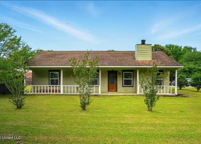 Property at 101 Berryhill Dr, Carriere, MS 39426, 3 beds, 2 baths