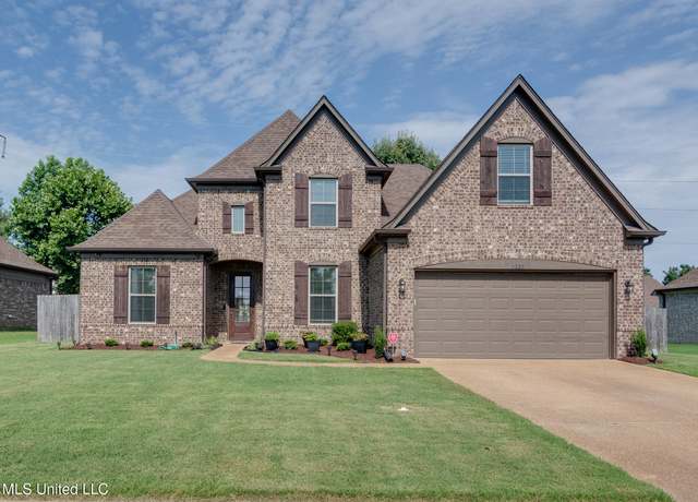 Property at 7225 Cowee Ln, Olive Branch, MS 38654, 5 beds, 3 baths