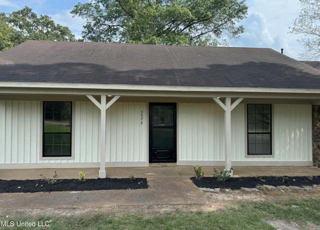 Property at 3572 Evergreen Dr, Olive Branch, MS 38654, 4 beds, 2 baths