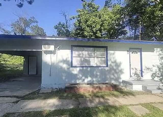Property at 1714 Hampton St, Jackson, MS 39209, 3 beds, 1 bath