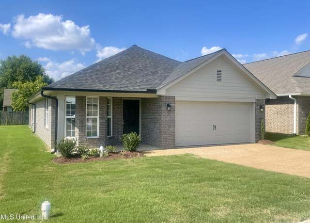 Property at 1652 Cambria Dr, Southaven, MS 38671, 3 beds, 2 baths