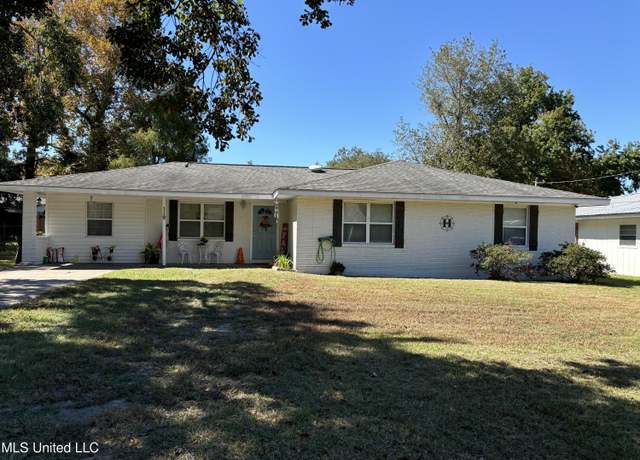 Property at 119 N Seashore Ave, Long Beach, MS 39560, 5 beds, 4 baths
