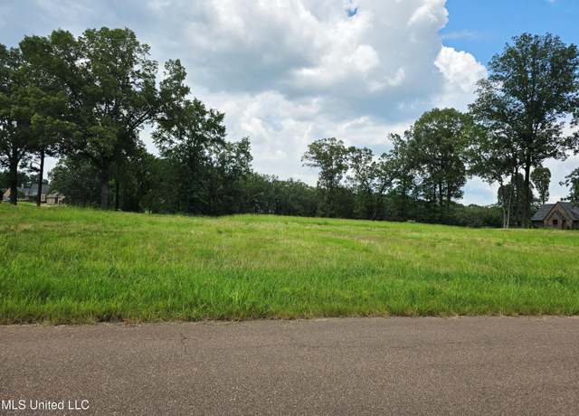 Property at 2888 Cyrene Dr, Hernando, MS 38632