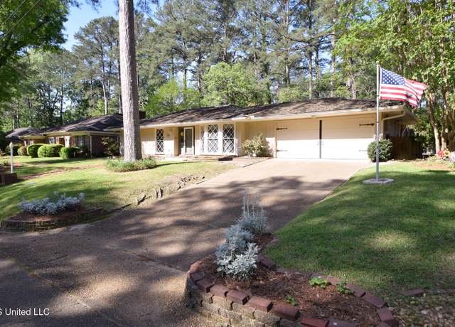 Property at 5365 Farnsworth Dr, Jackson, MS 39211, 3 beds, 2 baths