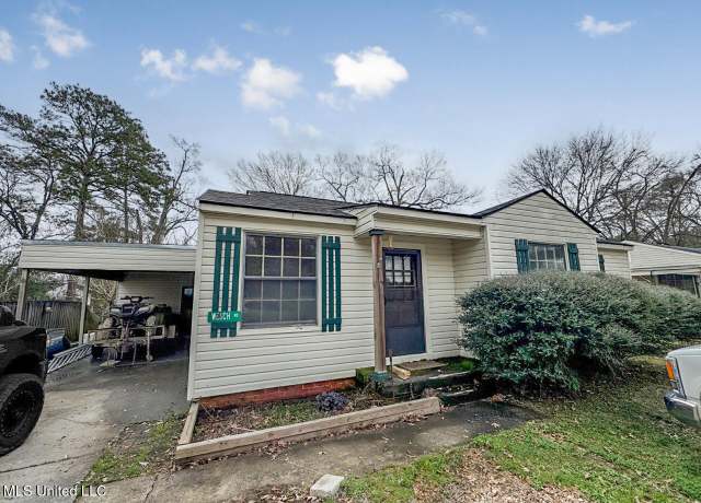 Property at 903 Kenwood Ln, Natchez, MS 39120, 3 beds, 2 baths