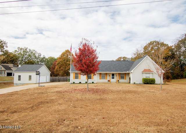 Property at 5285 Wildwood Dr, Southaven, MS 38671, 4 beds, 2.5 baths