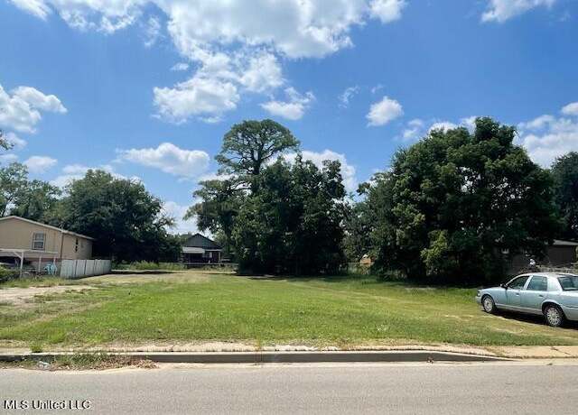Property at 231 Dorries St, Biloxi, MS 39530