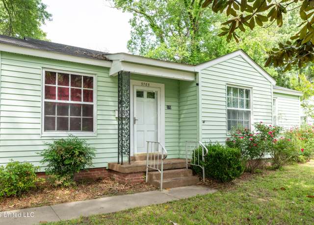 Property at 3703 Sherwood Dr, Natchez, MS 39120, 3 beds, 2 baths