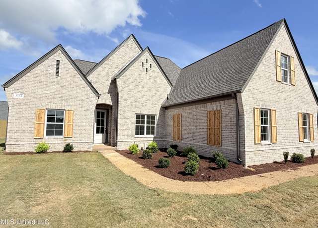 Property at 3164 Winterwood Dr, Hernando, MS 38632, 4 beds, 2 baths