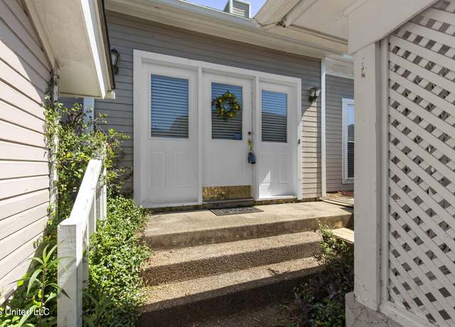 Property at 5072 Harling Pl, Jackson, MS 39211, 2 beds, 2 baths